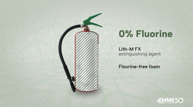 Video presentation Fluorine Free 6 L Foam Fire Extinguisher to stop the combustion of a lithium battery - 22066-915