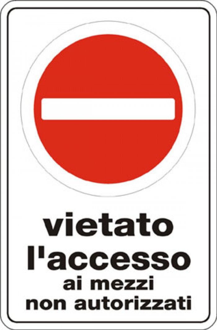 VIETATO L' ACCESSO AI MEZZI NON AUTORIZZATI (1913)