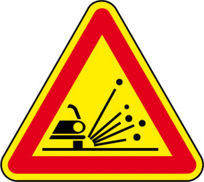 MATERIALE INSTABILE SU STRADA FONDO GIALLO (STL1390)