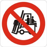 PITTOGRAMMA VIETATO TRASPORTARE O SOLLEVARE PERSONE (511)