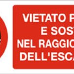 VIETATO PASSARE E SOSTARE NEL RAGGIO DI AZIONE DELL ESCAVATORE RETTANGOLARE (755)