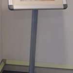 CORNICE A SCATTO MONOFACCIALE A4 SU LEGGIO A COLONNA  (CTLA4)