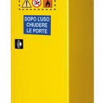 ARMADIO PER LIQUIDI INFIAMMABILI CON 1 ANTA CIECA + 3 RIPIANI + 1 VASCA DI FONDO (LT.14) (1328)