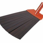 PALA BATTIFUOCO LAMELLARE CON MANICO IN LEGNO (6208)