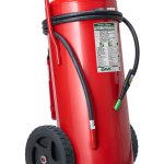 Extincteur sur roues à mousse sans fluor Green Wave de 150 litres pressurisé au moment de l'utilisation - A IVB