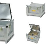 CONTENITORE DI RACCOLTA ADR DA 120 L PER BATTERIE AL LITIO Contenitore in acciaio con piedini, coperchio e movimentazione con carrello elevatore o gru