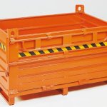CONTENITORI IN LAMIERA A DOPPIO FONDO APRIBILE Due dimensioni con portata di 2.000 kg e scarico dal fondo