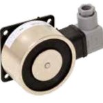 Elettromagnete di trattenuta a parete base in acciaio verniciato nero forza di trazione >55 kg per porte tagliafuoco o scorrevoli a contrappesi fornito senza contropiastra