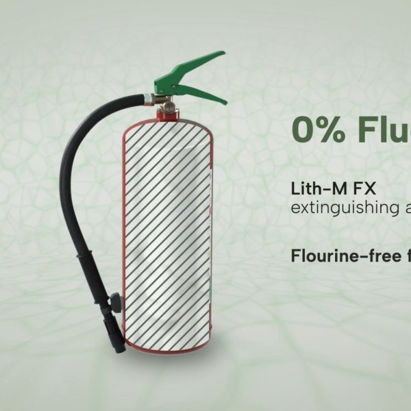 Video presentation Fluorine Free 6 L Foam Fire Extinguisher to stop the combustion of a lithium battery - 22066-915